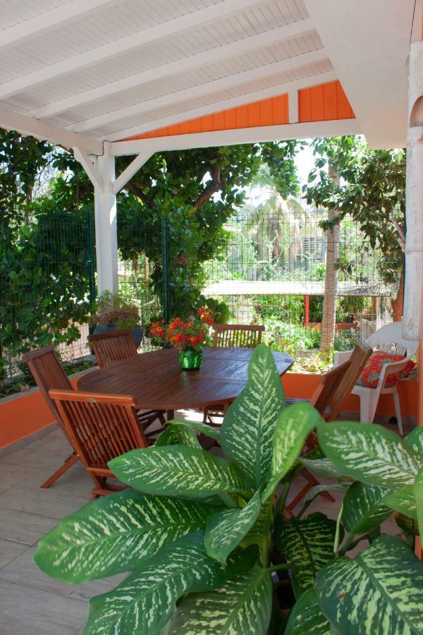 Hotel Le Cocon Le Moule Exterior foto